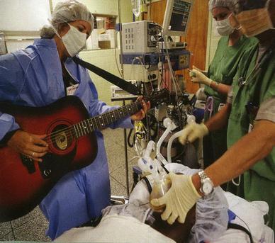 موسیقی‌درمانی در زمینه‌های جراحی (۲)