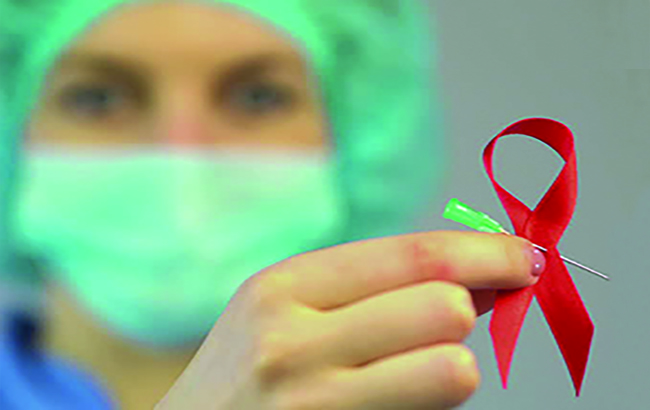 استفاده‌از حلقه واژینال حاوی داپیویرین برای پیشگیری‌از HIV-1 در زنان