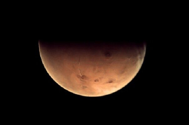 مریخ برای سکونت زمینی‌ها میکروبی می‌شود