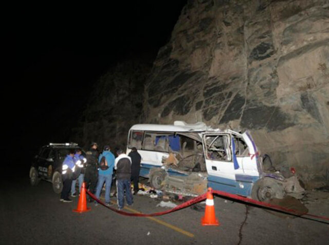 ۱۳ کشته در تصادف کامیون با اتوبوس در کنیا