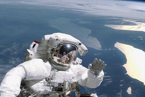 ۳۷درصد انگلیسی ها فکر می کنند انسان مجبور به سکونت در فضا می شود
