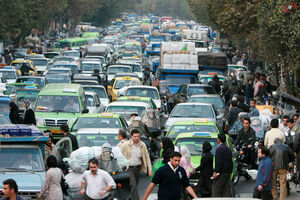 کاهش ترافیک و تضمین سلامت مردم تهران در گرو انتقال نمایشگاه‌ها