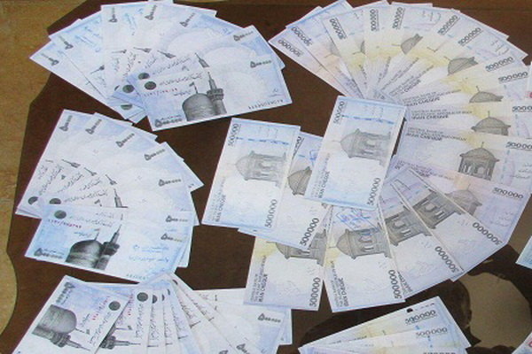 توزیع‌کننده چک پول جعلی دستگیر شد