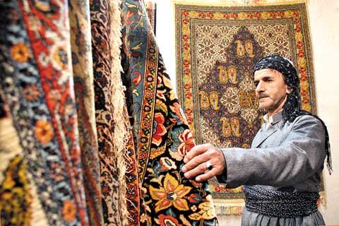 فرش کردستان چشم‌انتظار بازاریابی جهانی است