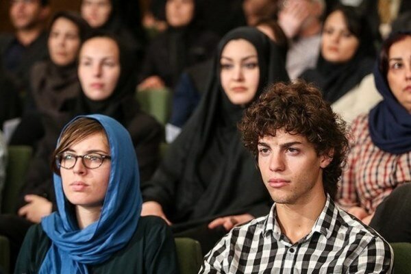 اعطای بورس تحصیلی دانشگاه علوم پزشکی مشهد به دانشجویان غیر ایرانی