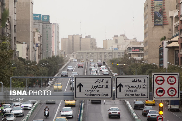 تنفس هوای نامطلوب در تهران طی آخرین روز تابستان