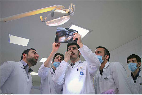 دانشگاه علوم پزشکی تهران المپیادی ها را در دندانپزشکی ثبت نام کرد