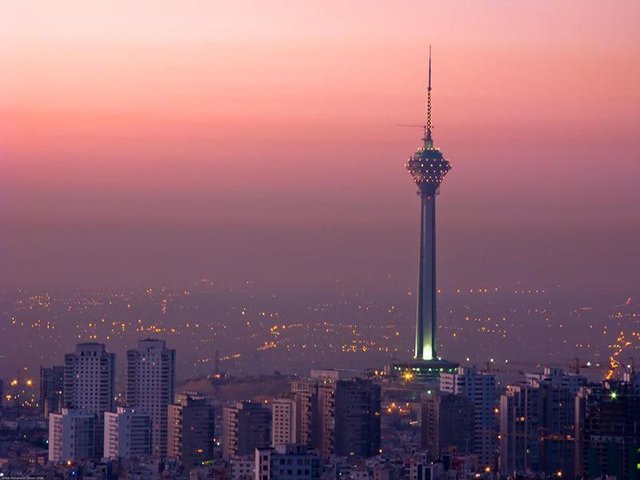 چند درصد مردم تهران به برج میلاد رفته‌اند؟